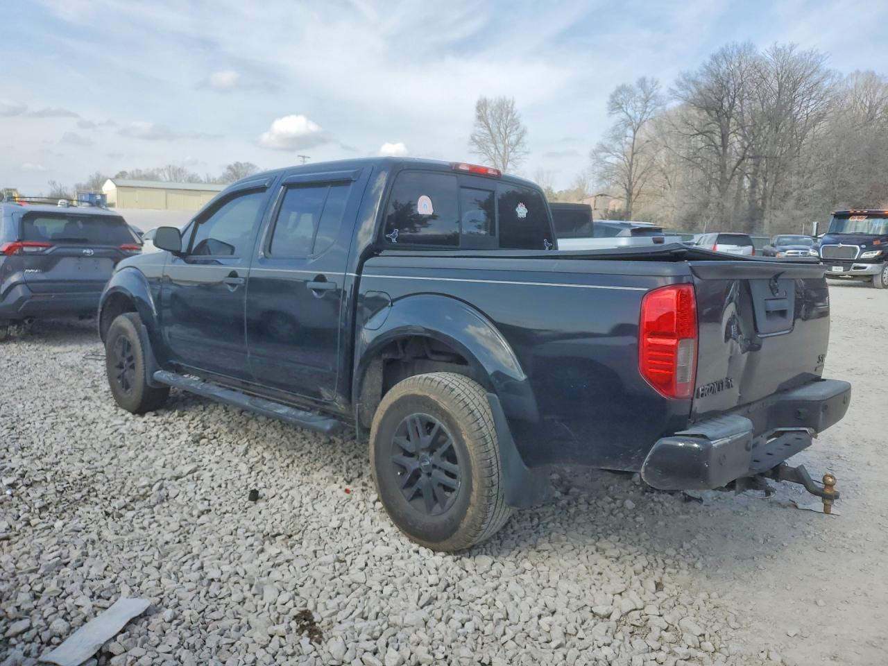 2017 NISSAN Frontier