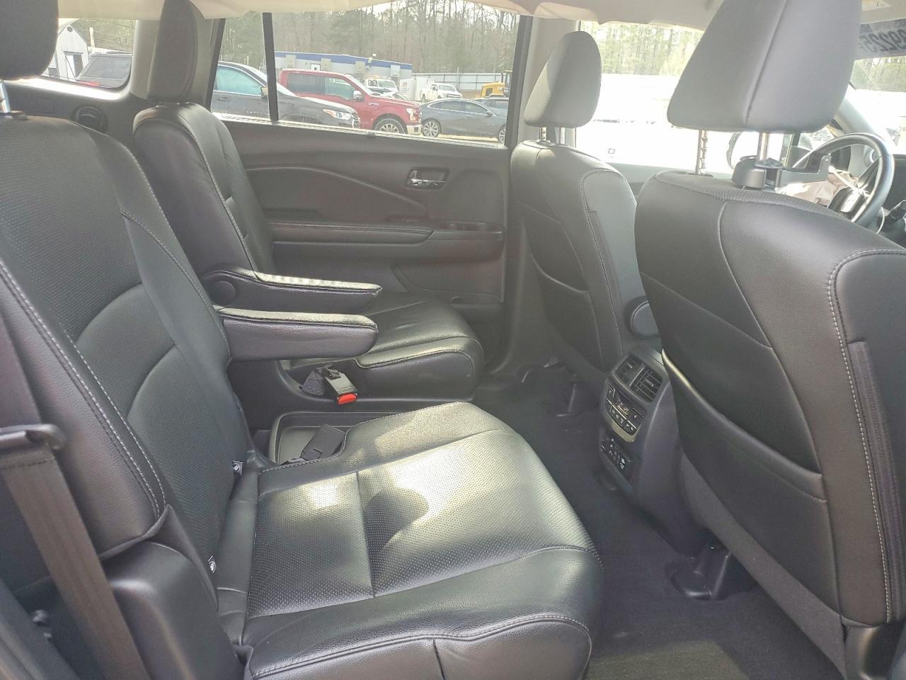 2017 HONDA PILOT