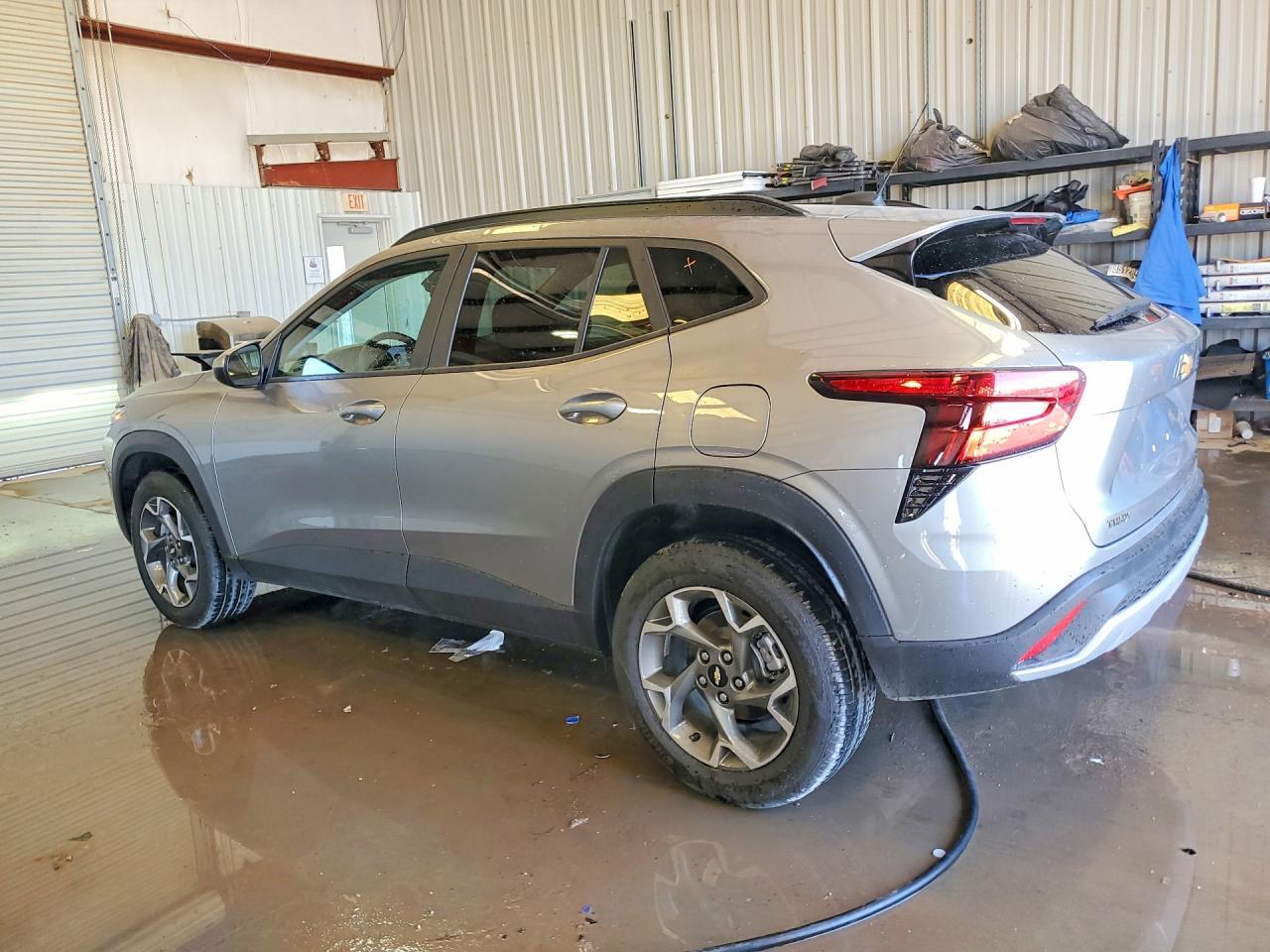 2025 CHEVROLET TRAX
