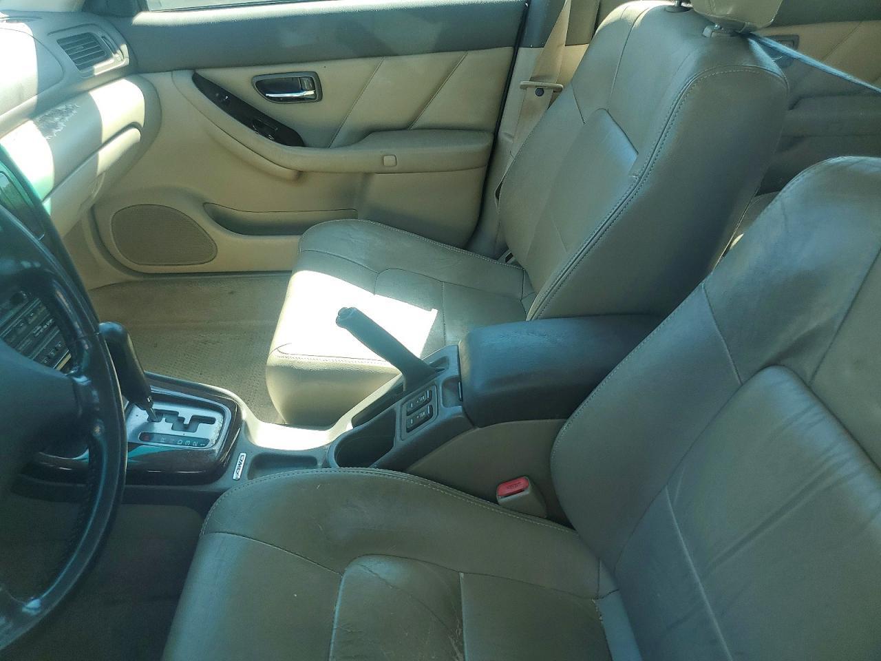 2001 SUBARU Legacy