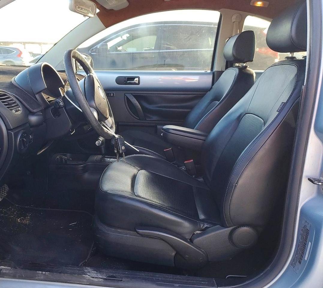 2010 VOLKSWAGEN Beetle