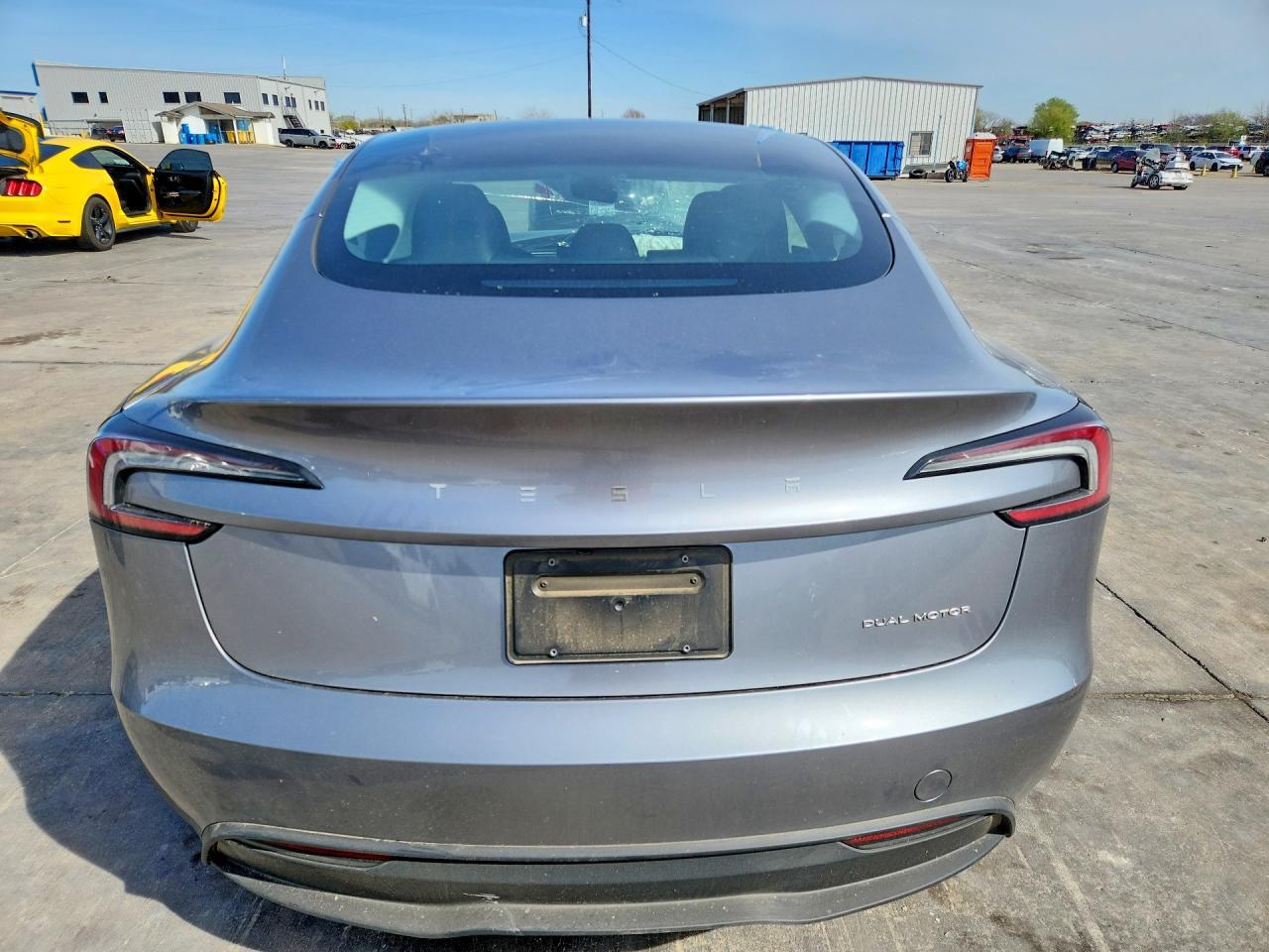 2025 TESLA MODEL 3