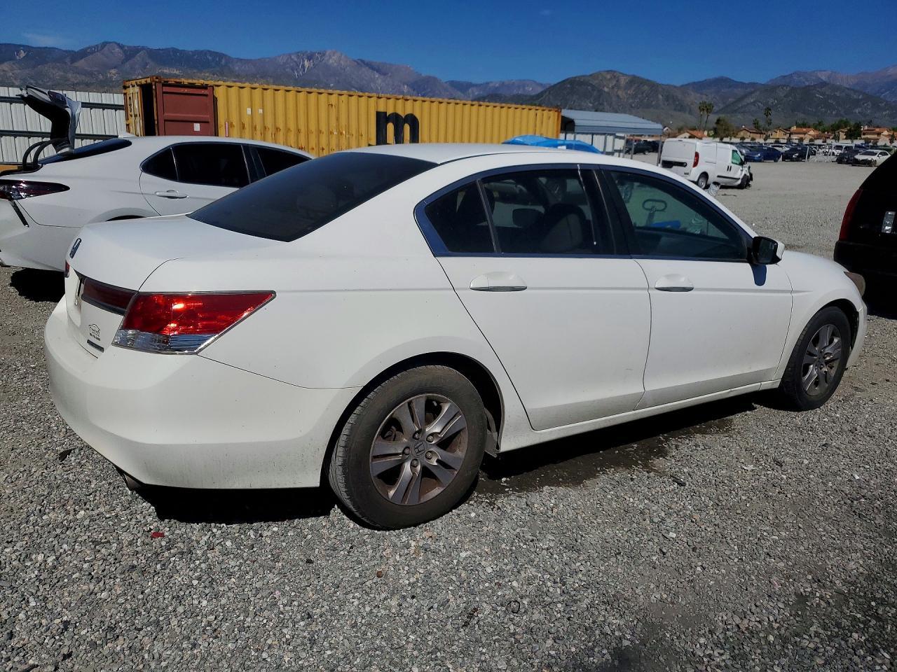 2012 HONDA ACCORD