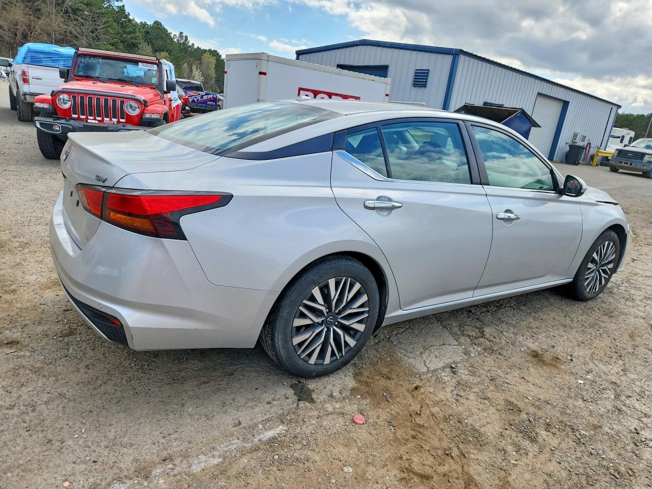 2023 NISSAN ALTIMA