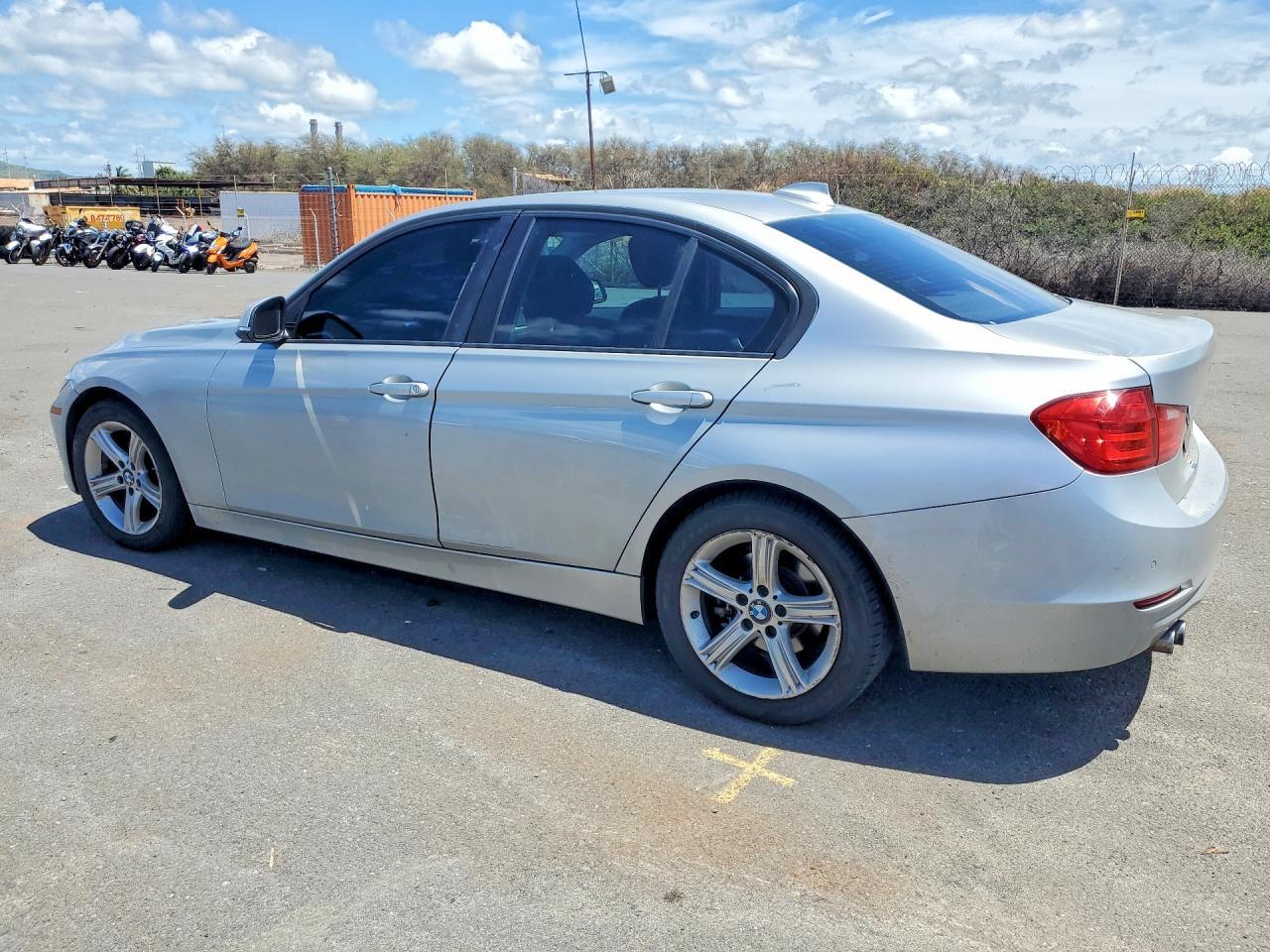 2013 BMW 3 SERIES