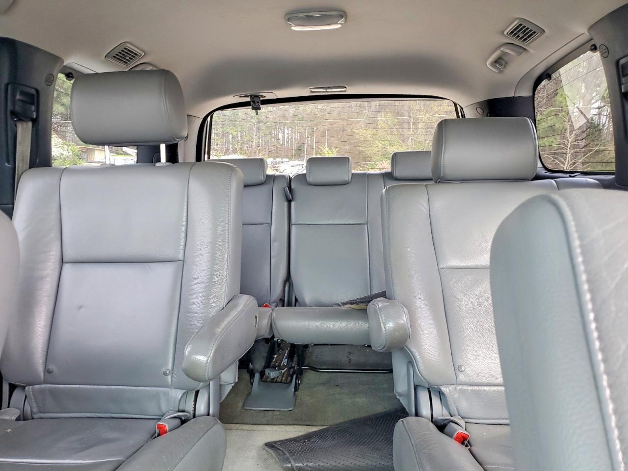 2011 TOYOTA Sequoia