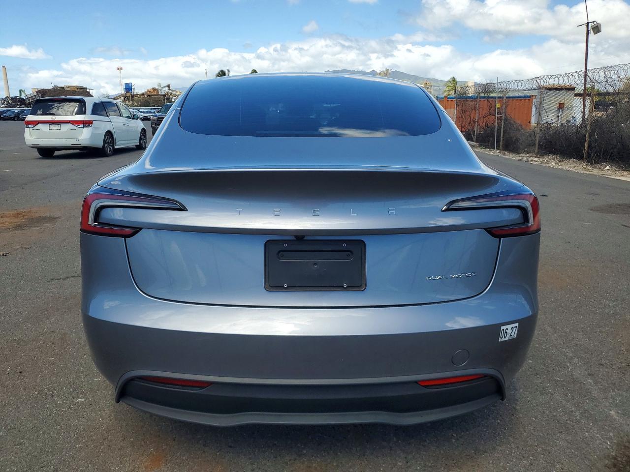 2025 TESLA MODEL 3