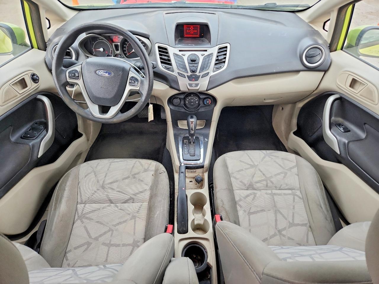2013 FORD Fiesta