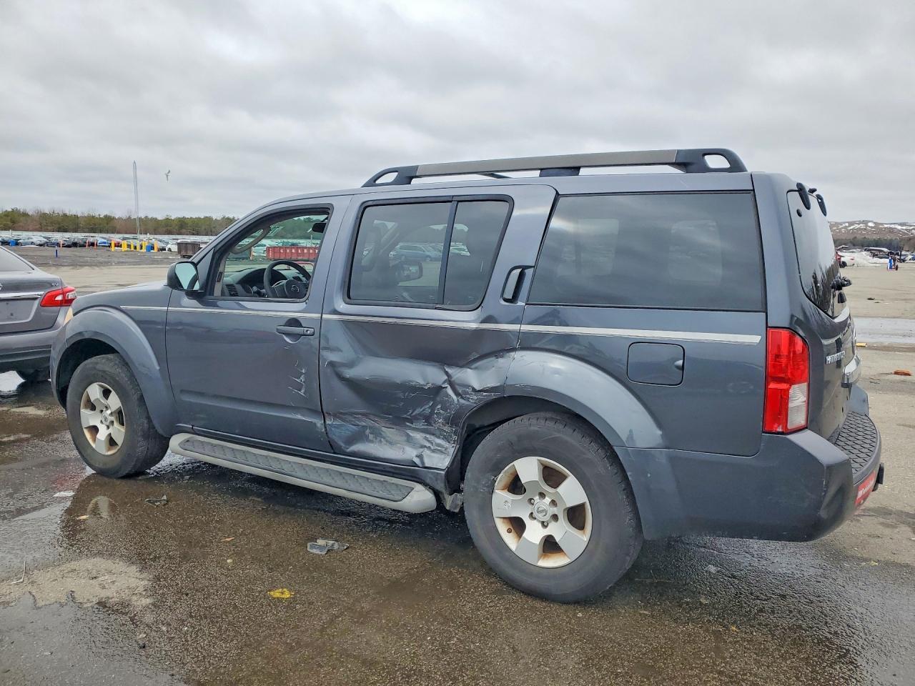 2010 NISSAN PATHFINDER