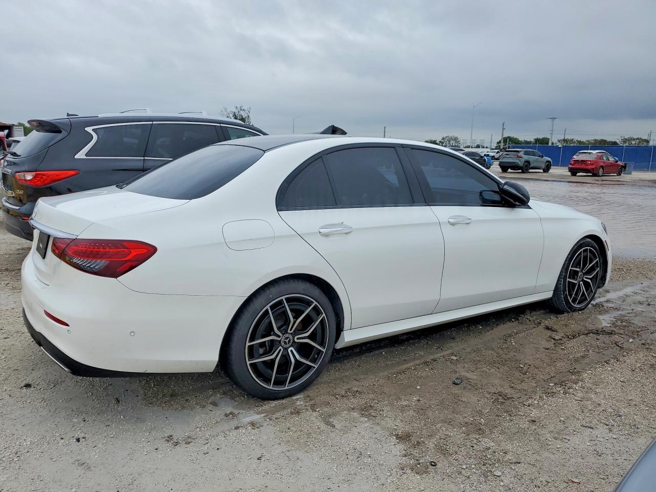 2021 MERCEDES-BENZ E-Class