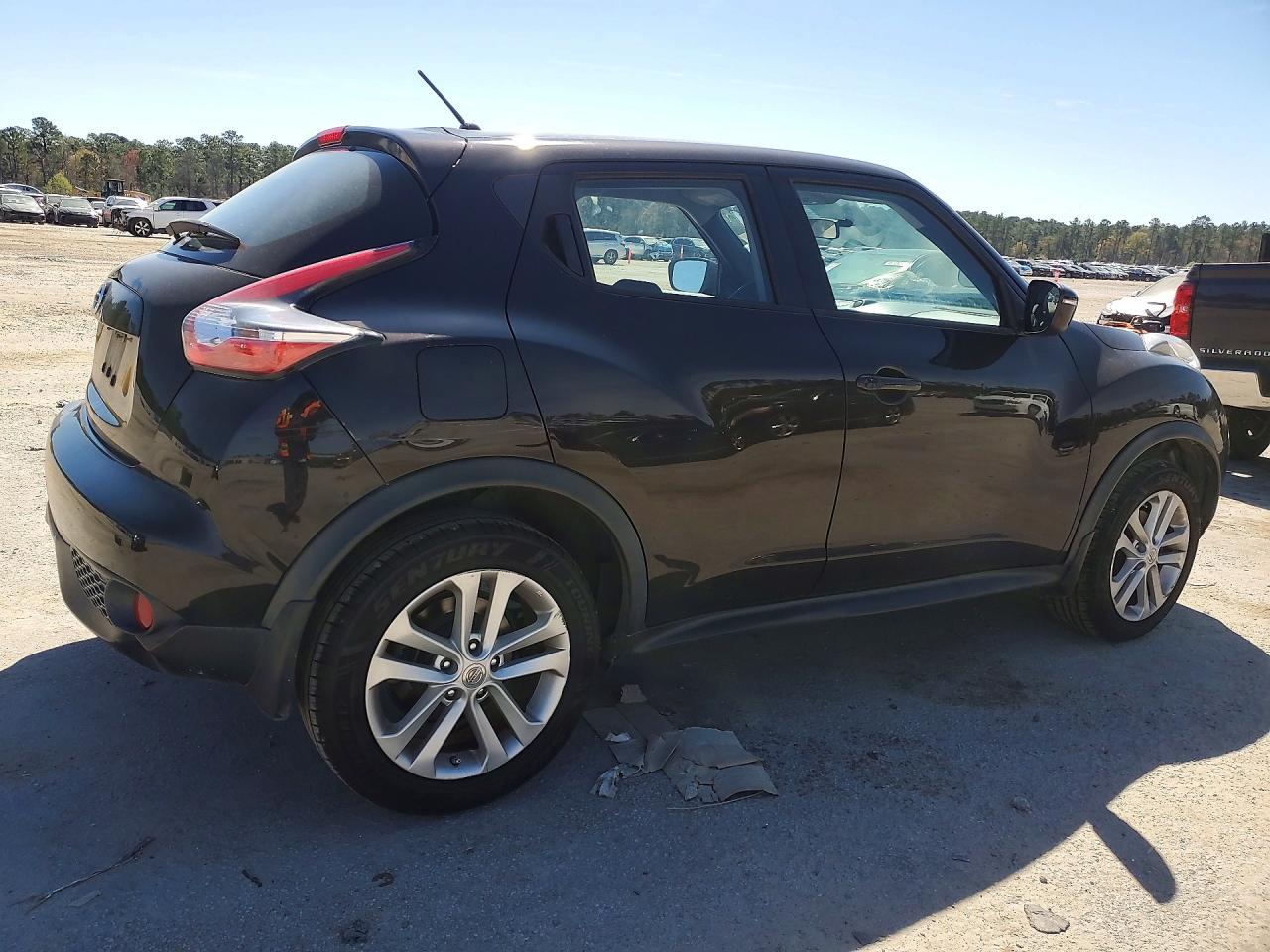 2017 NISSAN Juke