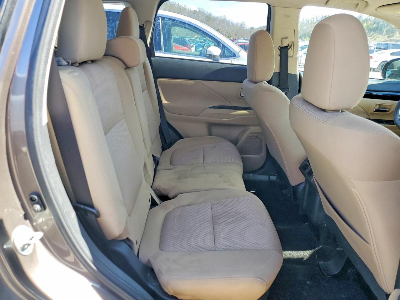 2019 MITSUBISHI outlander