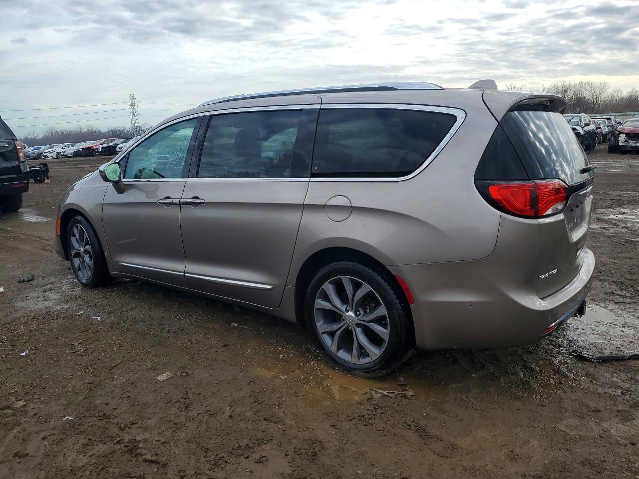 2017 CHRYSLER Pacifica