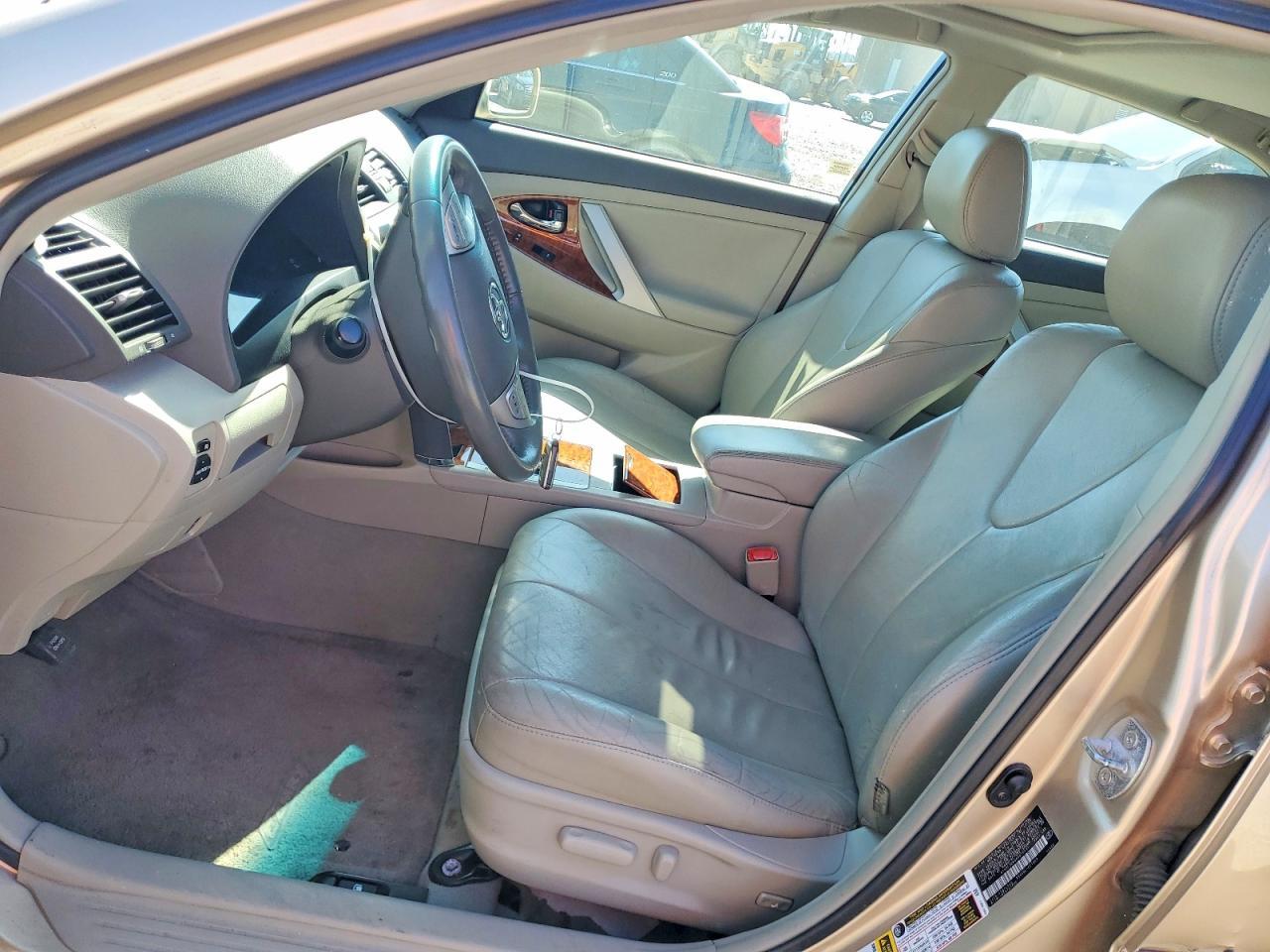 2010 TOYOTA CAMRY