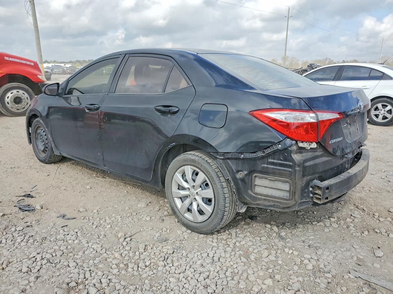 2015 TOYOTA COROLLA