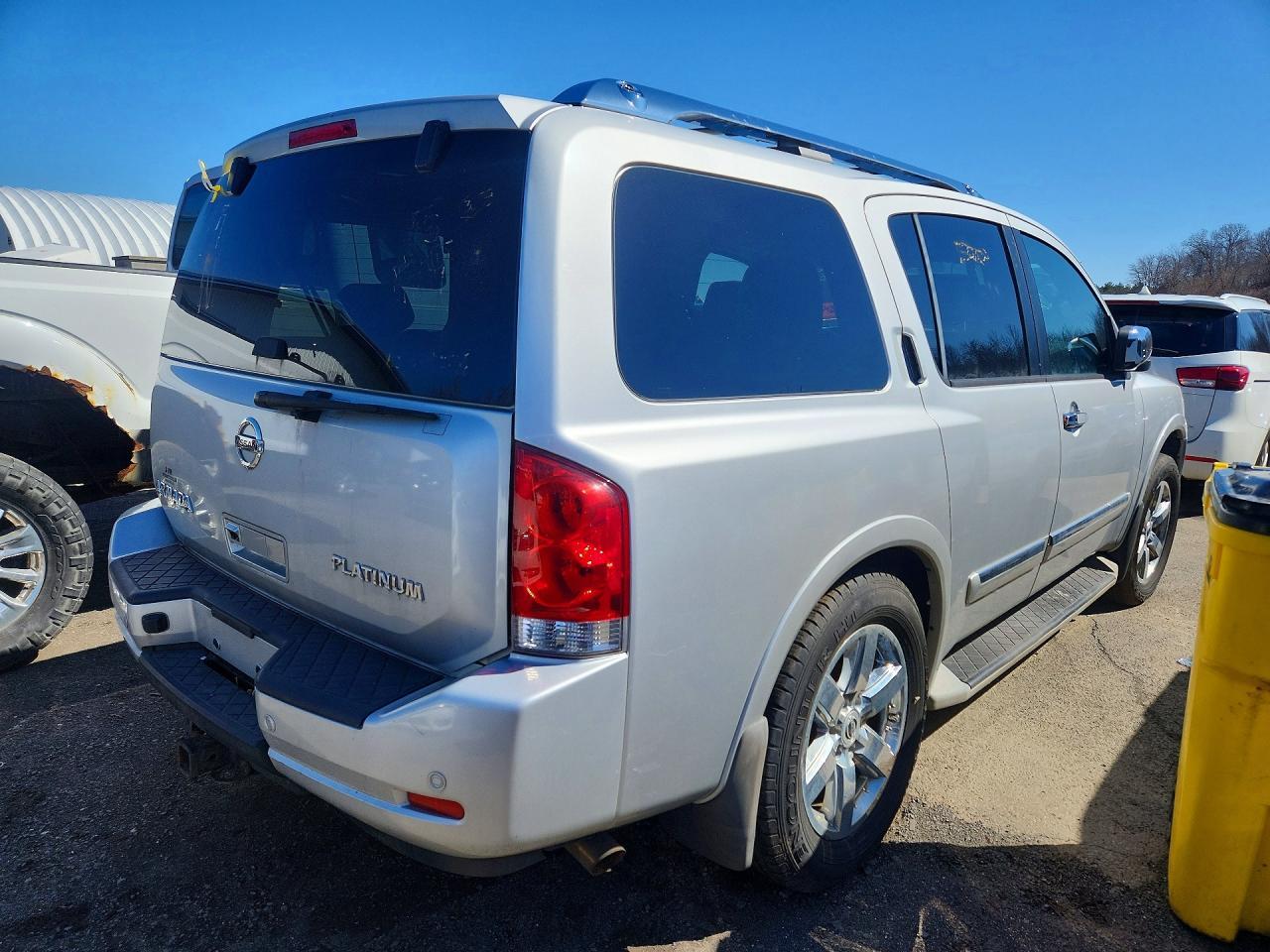 2013 NISSAN Armada