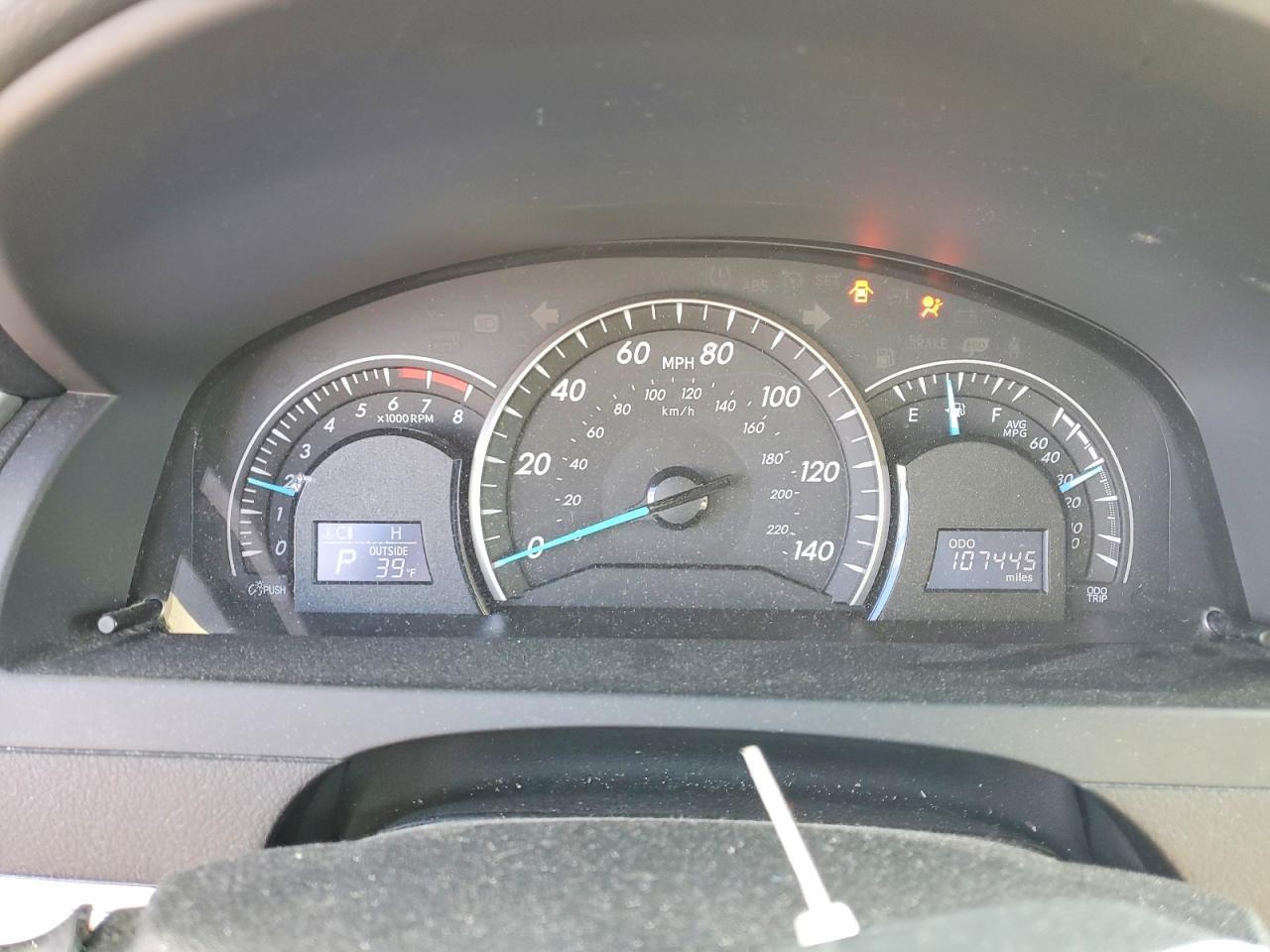 2014 TOYOTA CAMRY