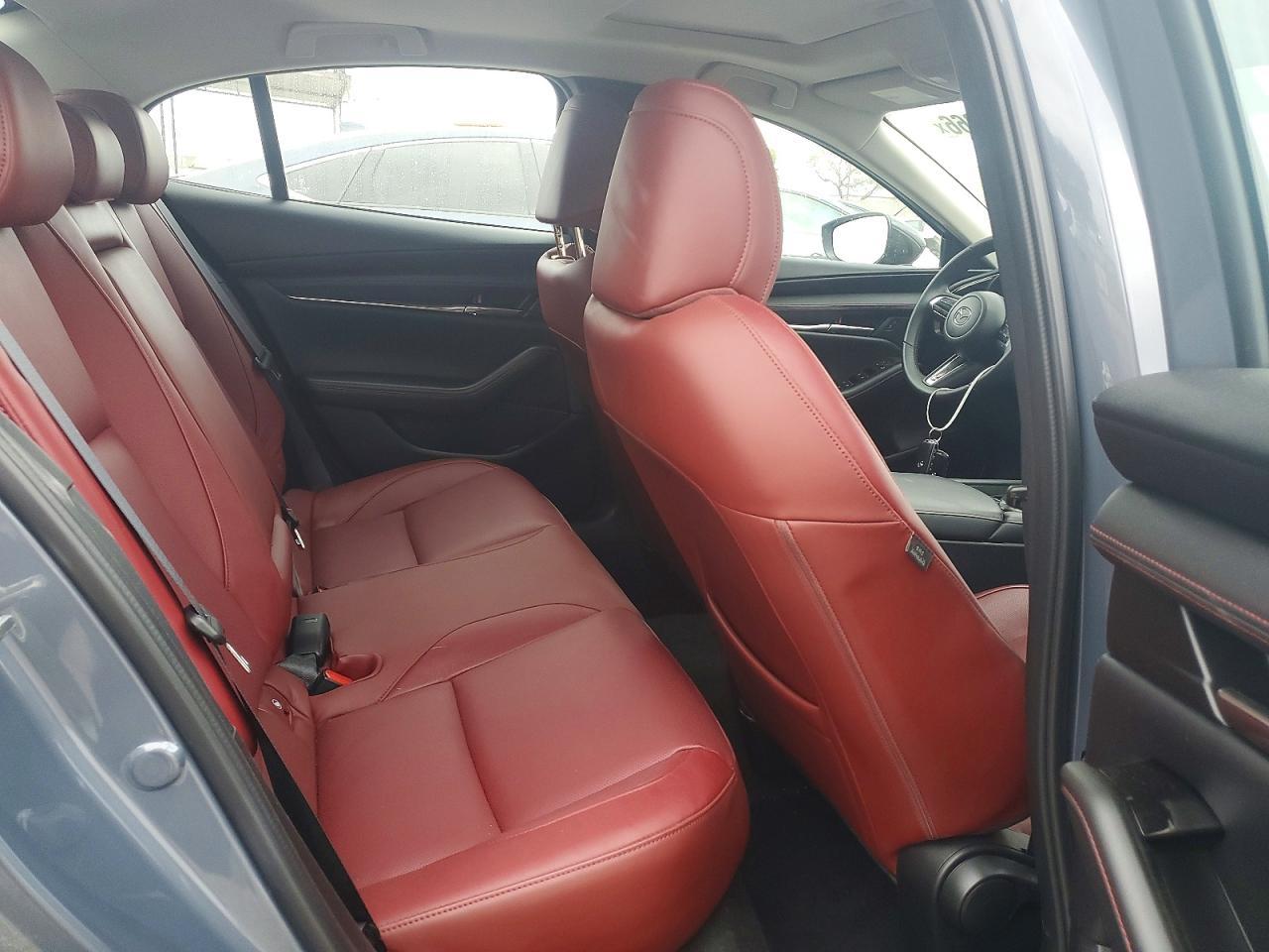 2025 MAZDA 3