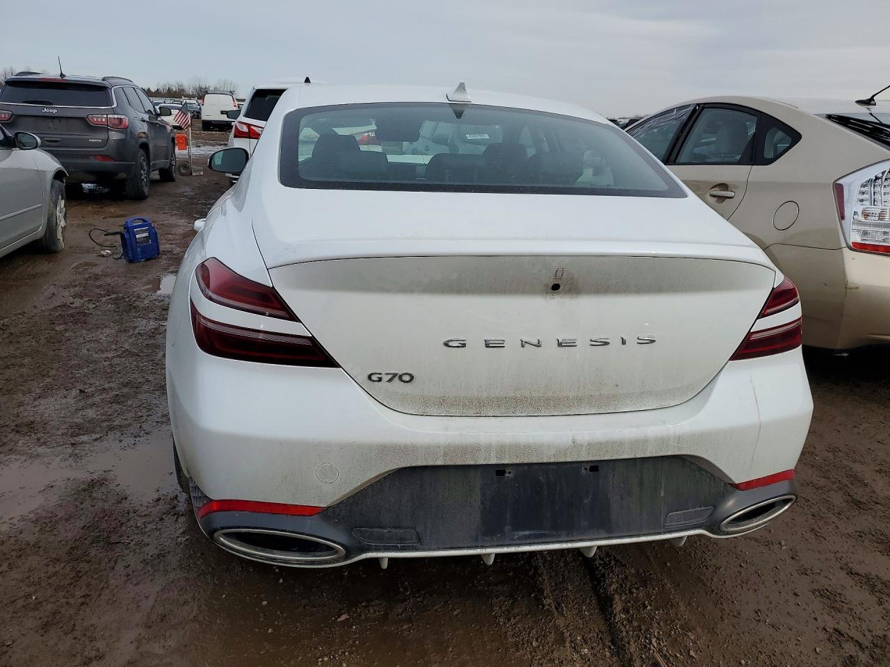 2025 GENESIS G70