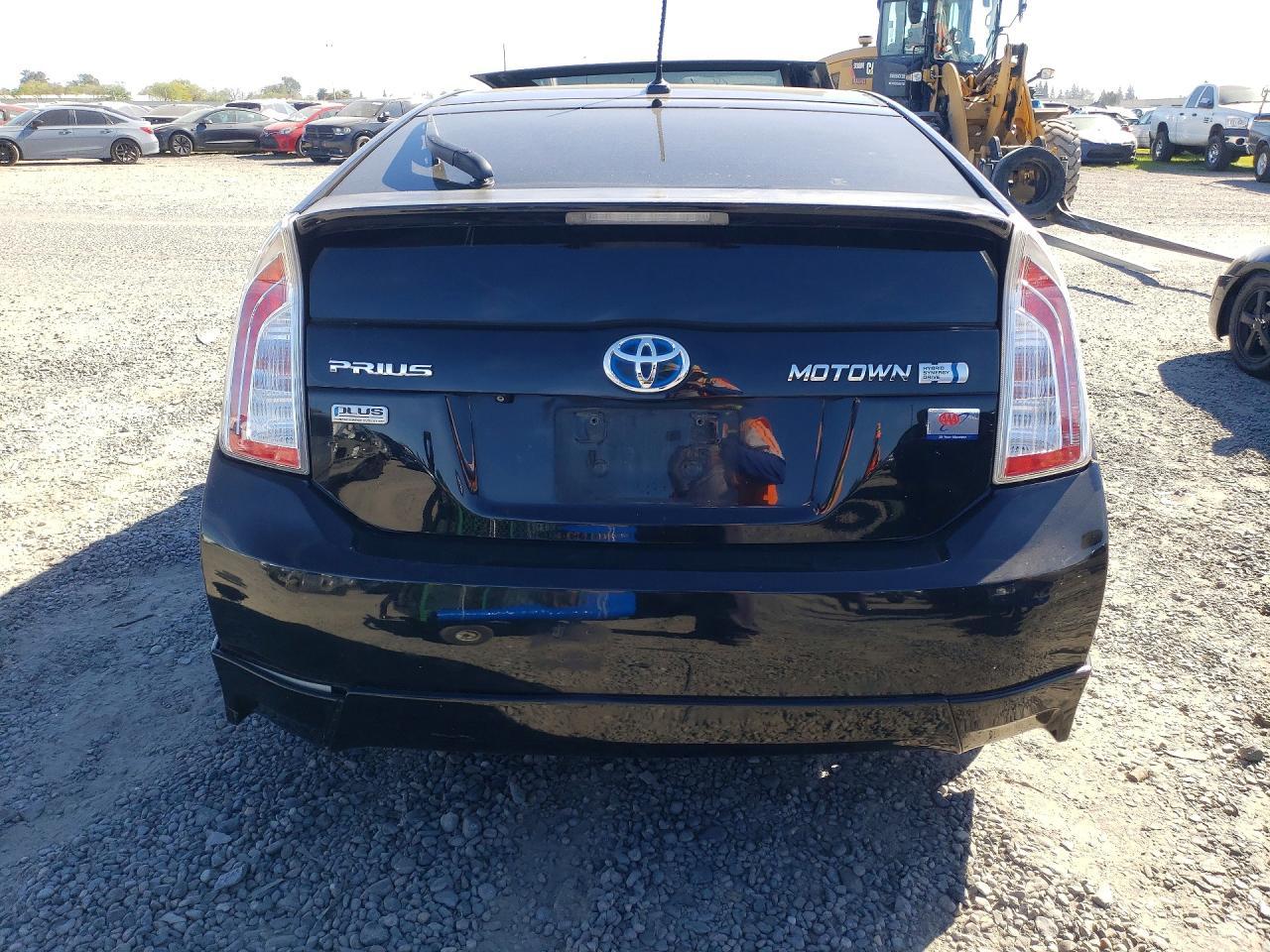 2014 TOYOTA PRIUS