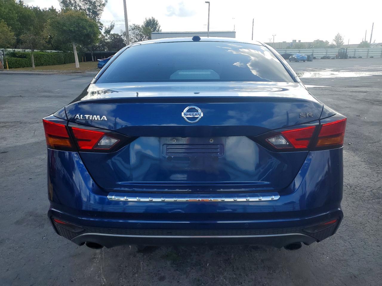 2022 NISSAN ALTIMA