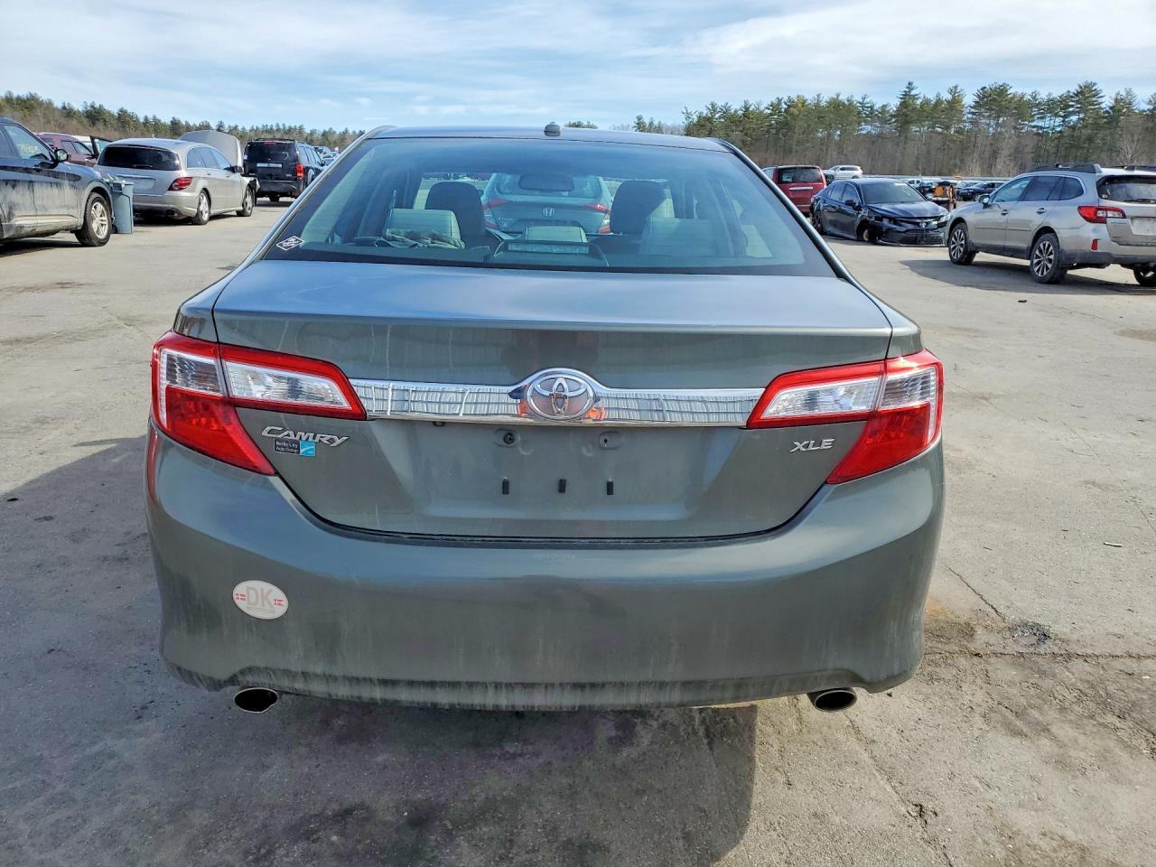 2012 TOYOTA CAMRY
