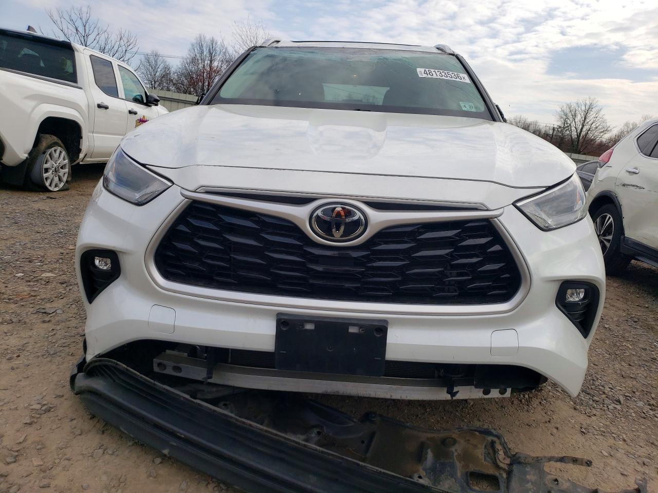 2022 TOYOTA HIGHLANDER