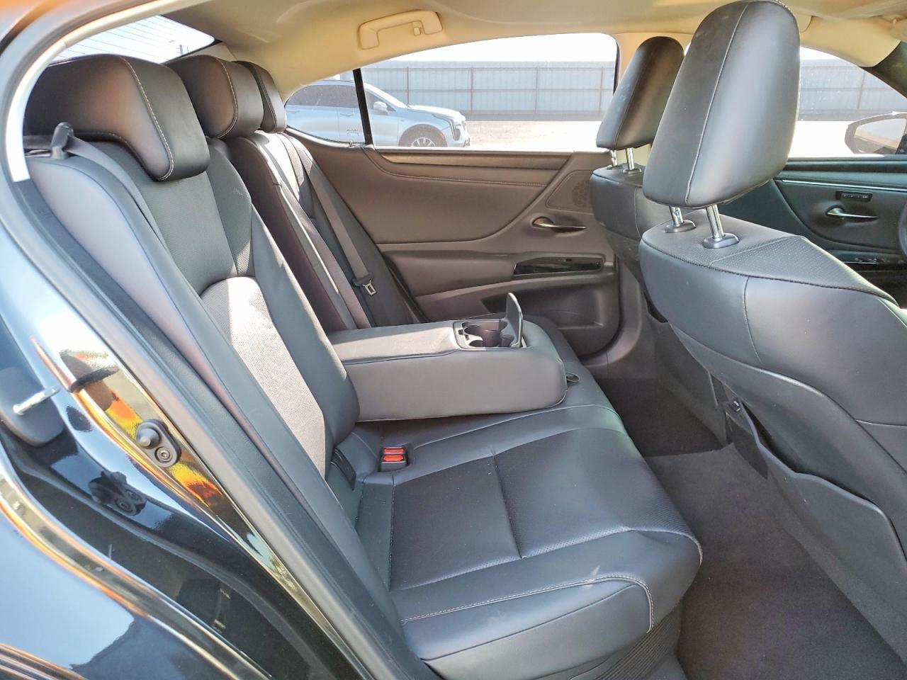 2024 LEXUS ES 300H