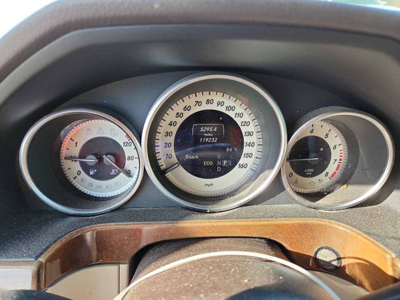 2014 MERCEDES-BENZ E-Class