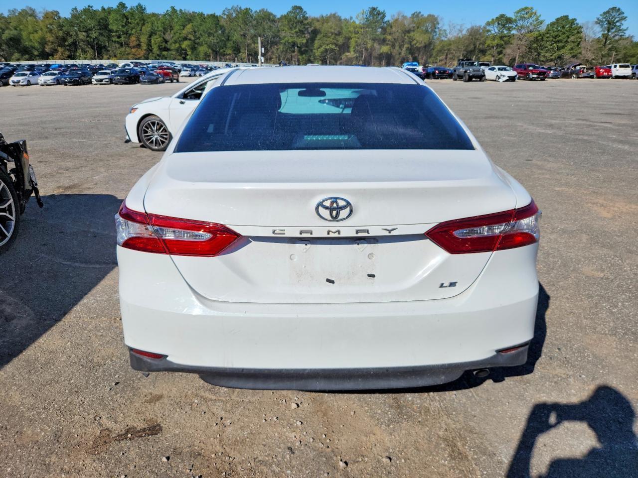2018 TOYOTA CAMRY