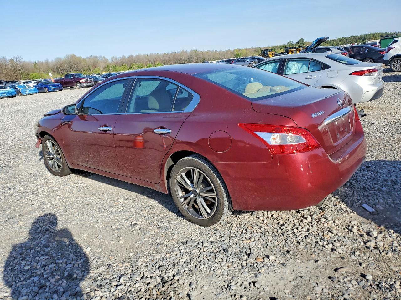 2011 NISSAN Maxima