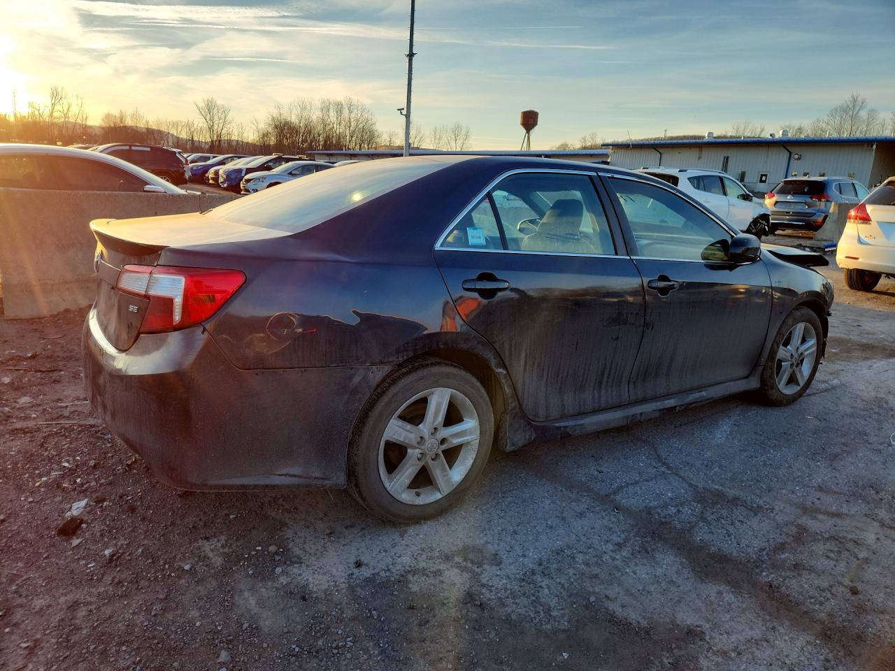 2014 TOYOTA CAMRY