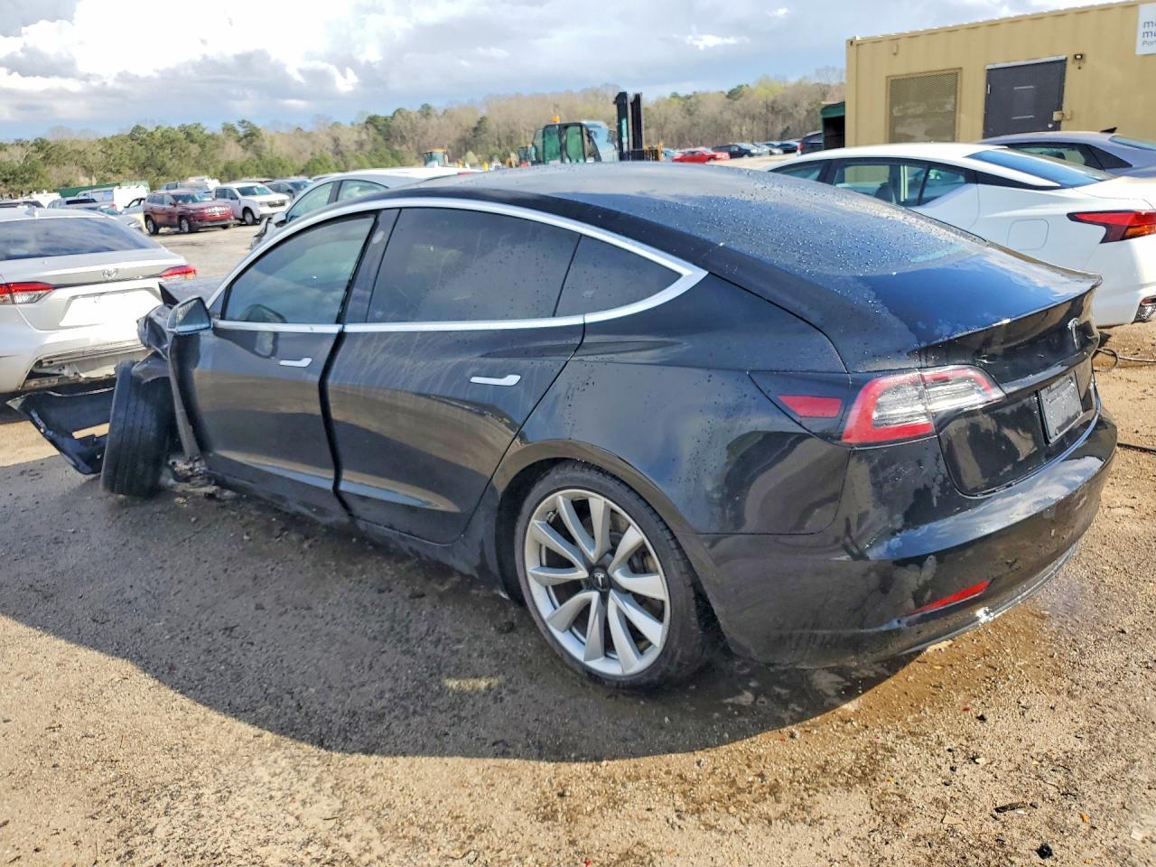 2020 TESLA MODEL 3