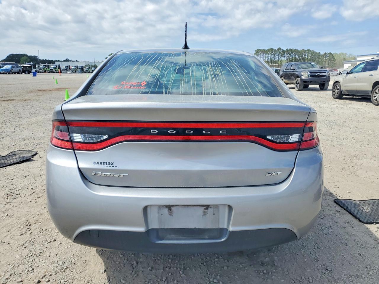 2016 DODGE Dart