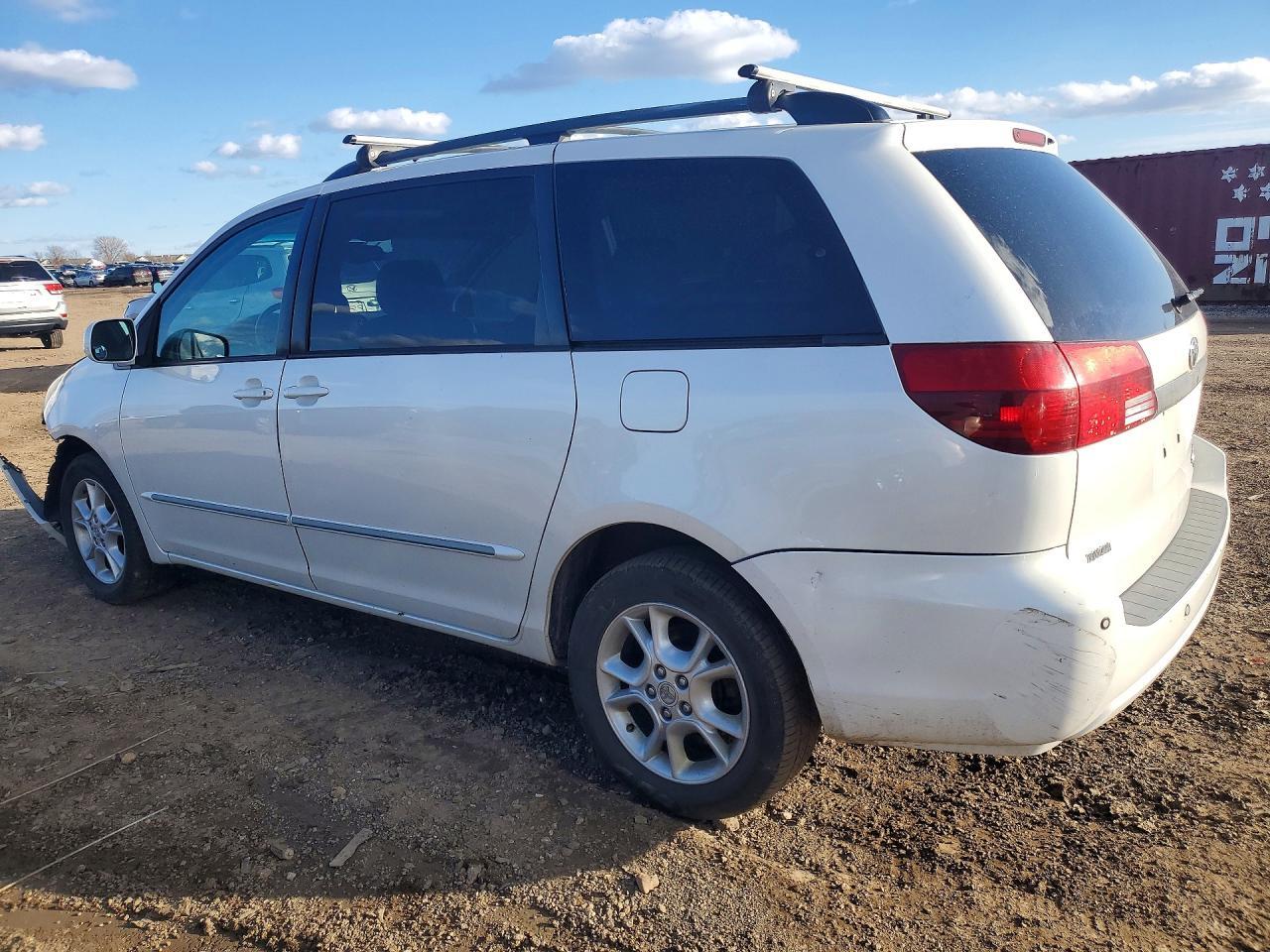 2005 TOYOTA SIENNA
