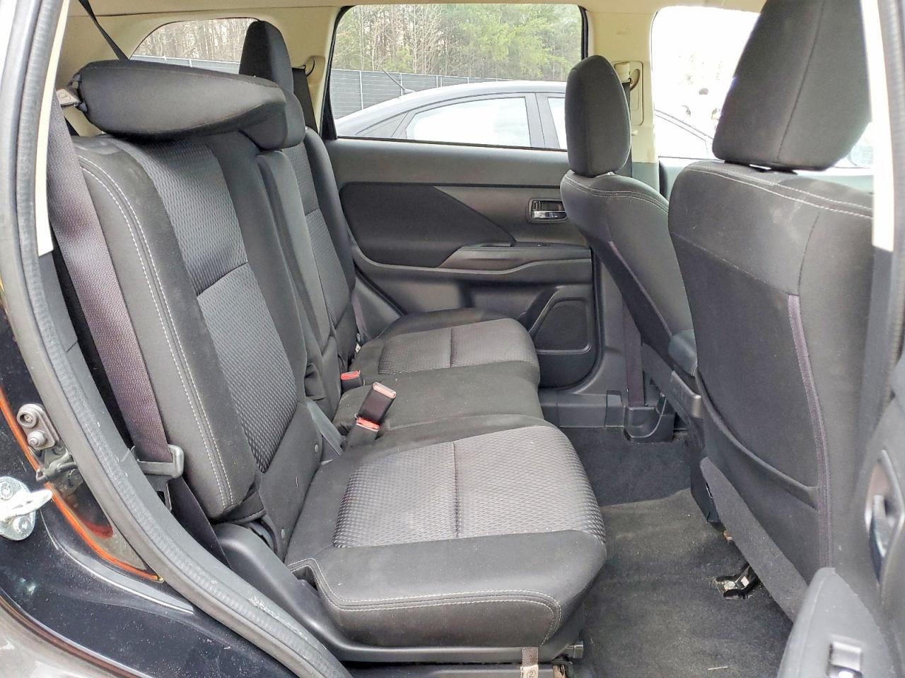 2017 MITSUBISHI outlander