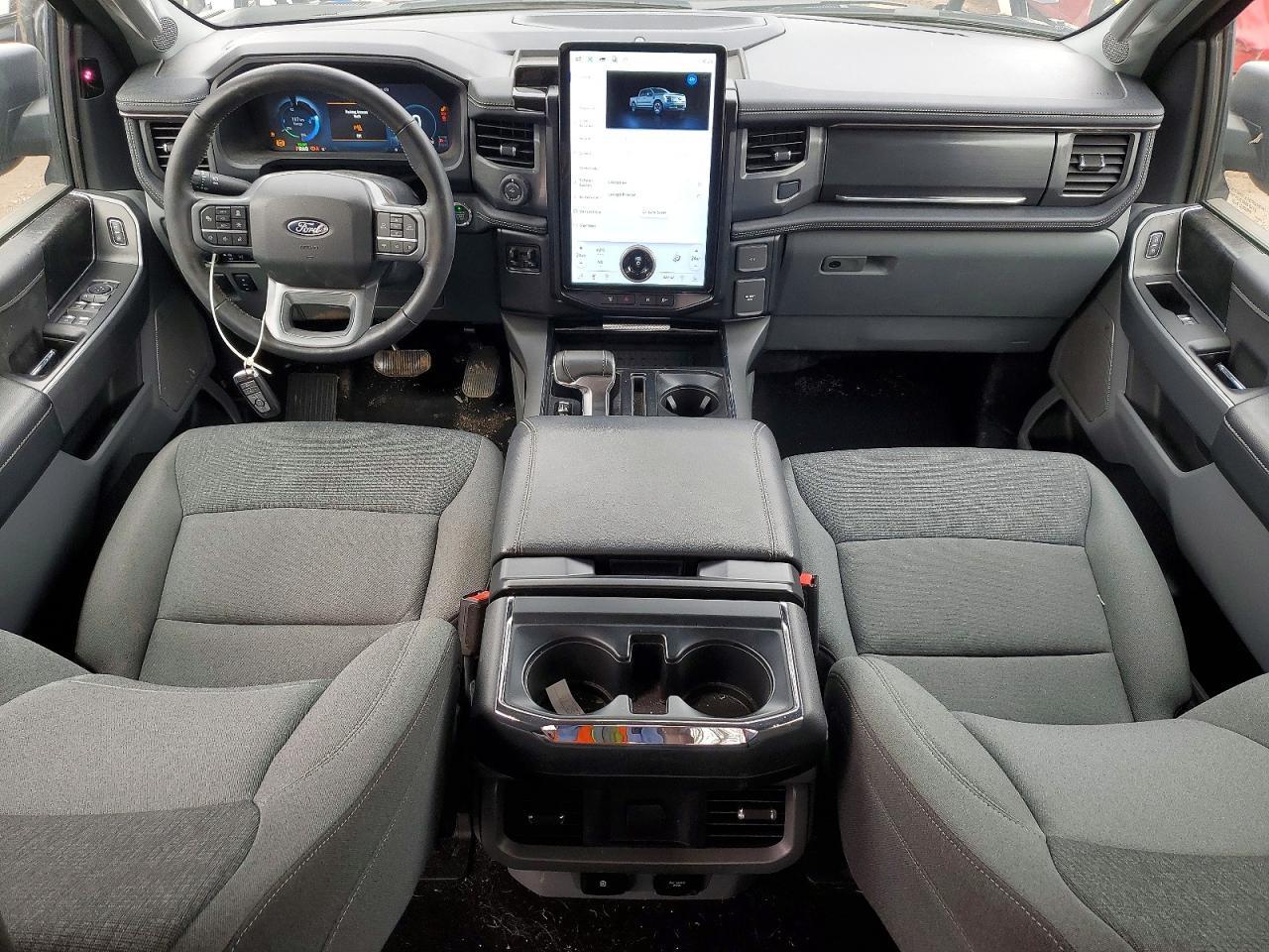 2024 FORD F-150 Lightning