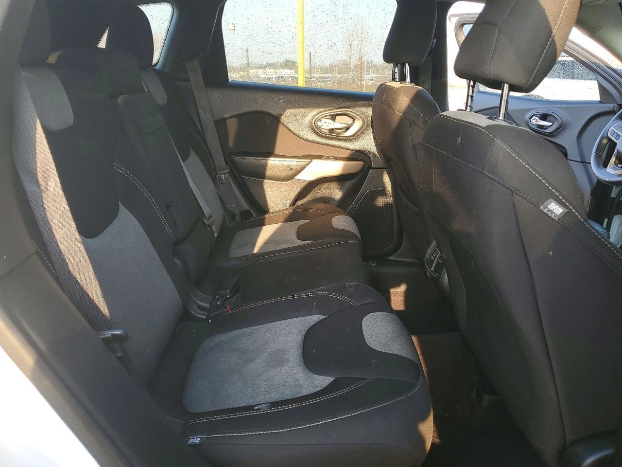 2017 JEEP CHEROKEE