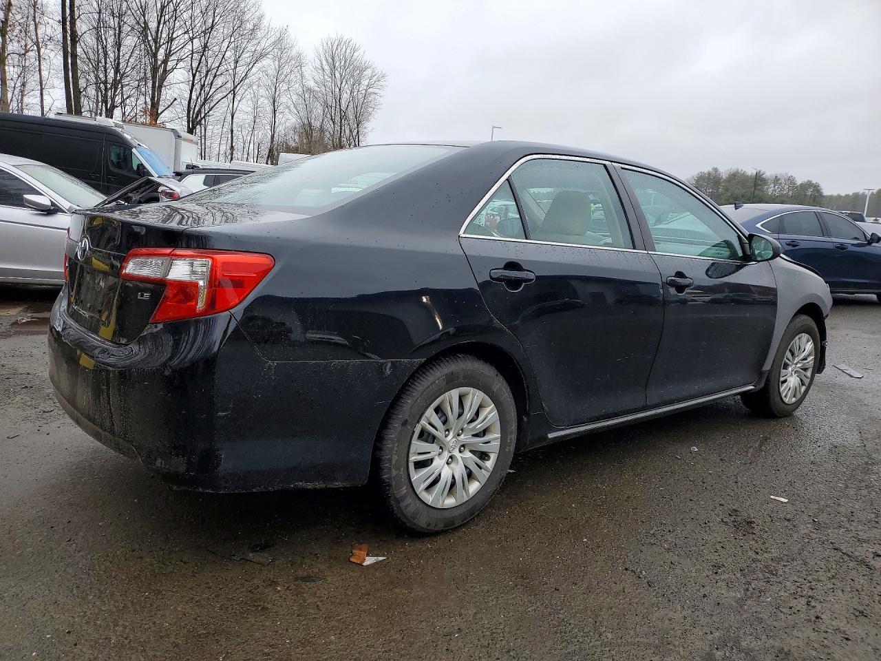 2012 TOYOTA CAMRY