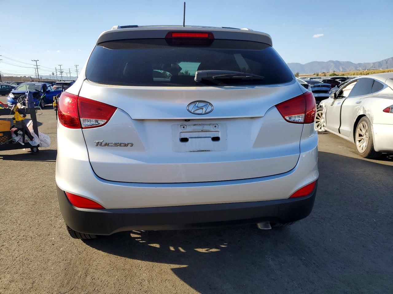 2015 HYUNDAI TUCSON