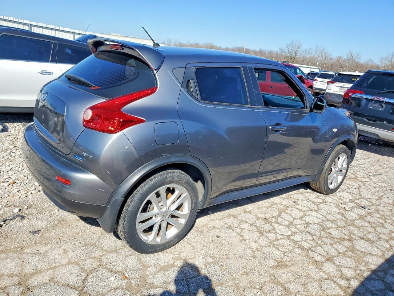 2014 NISSAN Juke