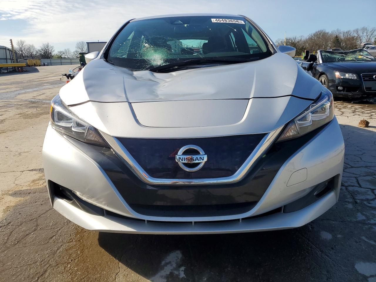 2022 NISSAN LEAF
