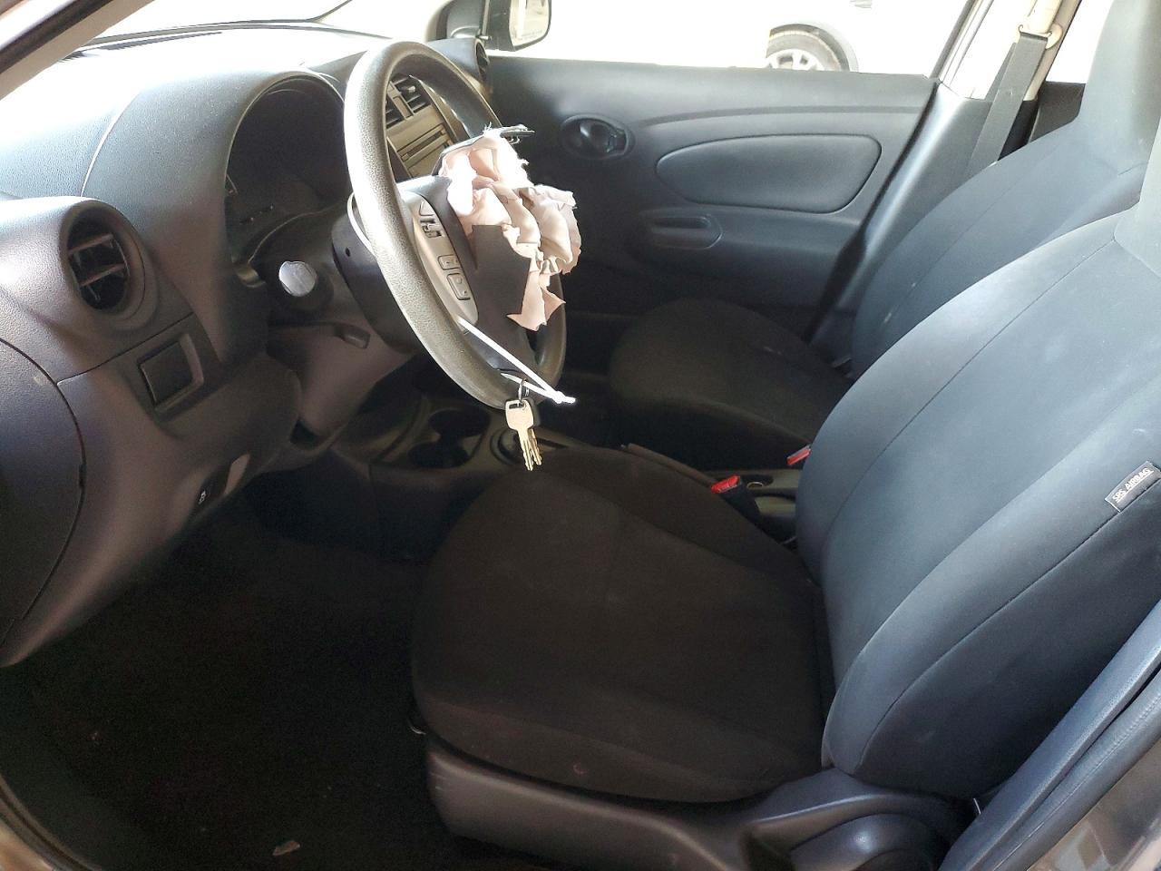2015 NISSAN VERSA