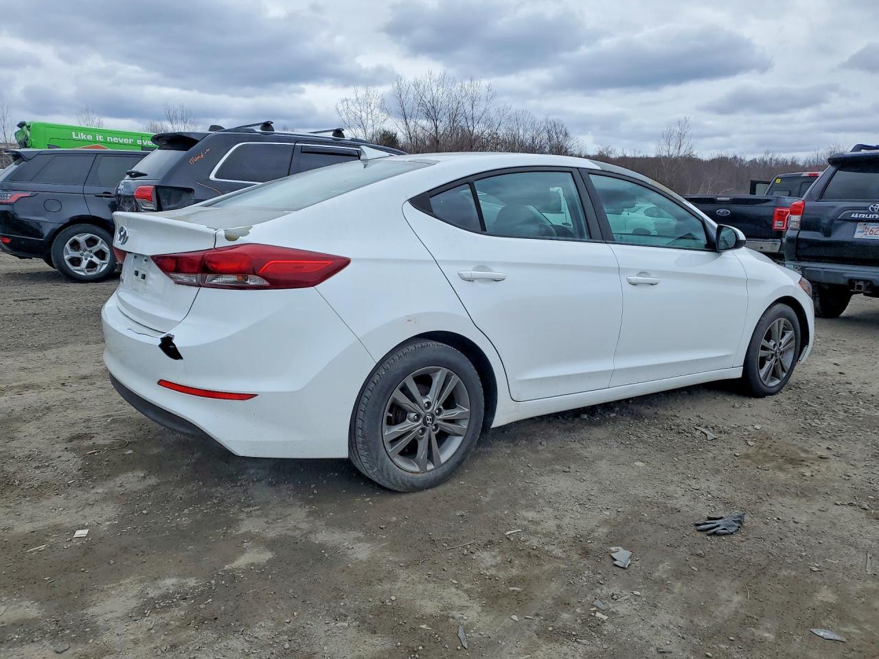 2017 HYUNDAI ELANTRA