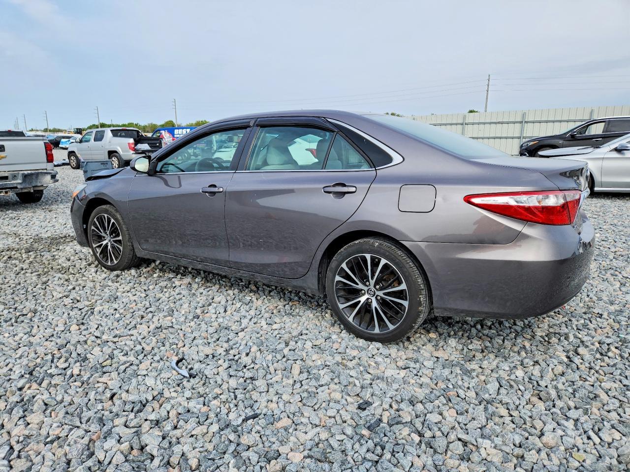 2017 TOYOTA CAMRY