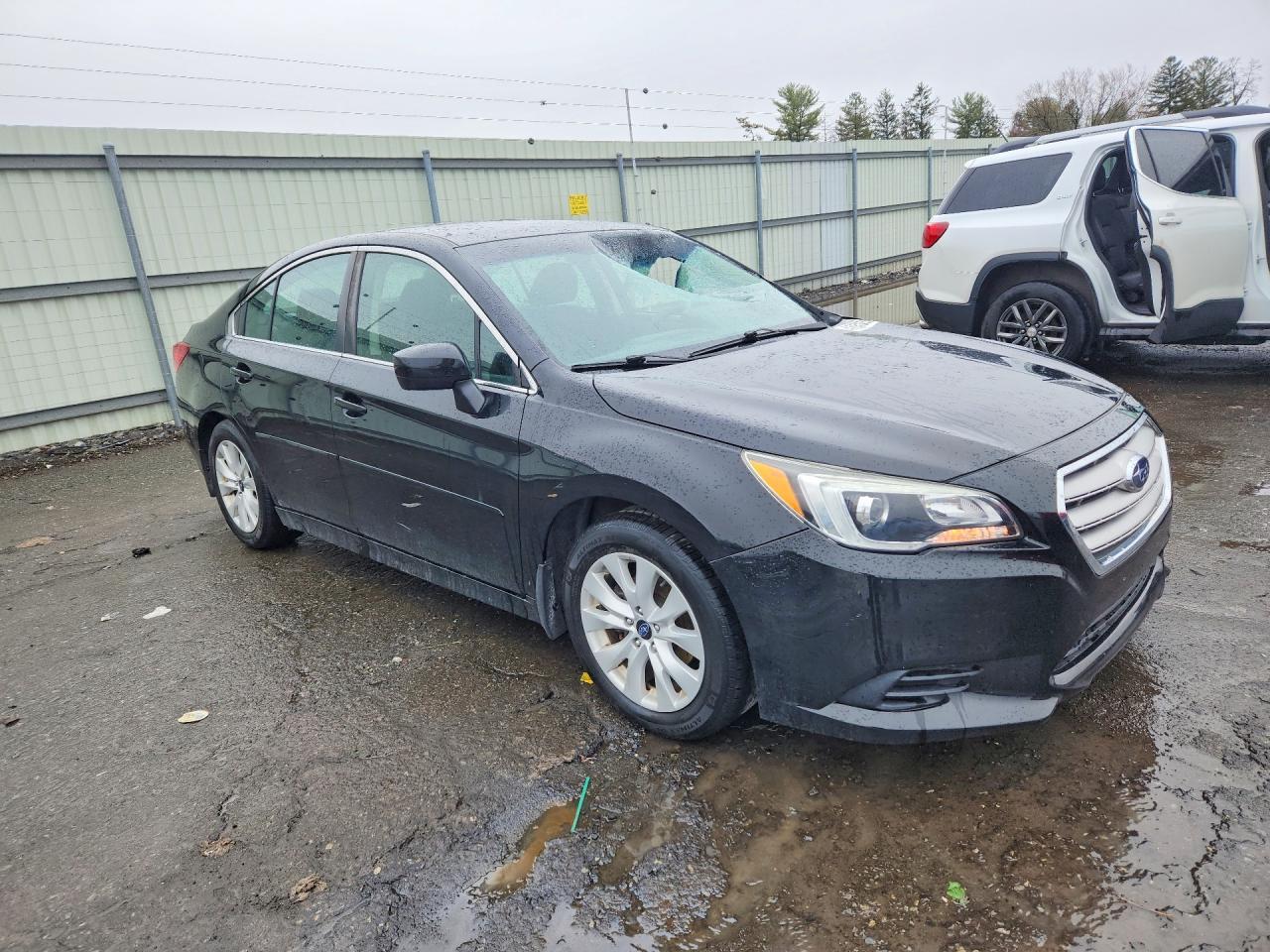 2017 SUBARU Legacy