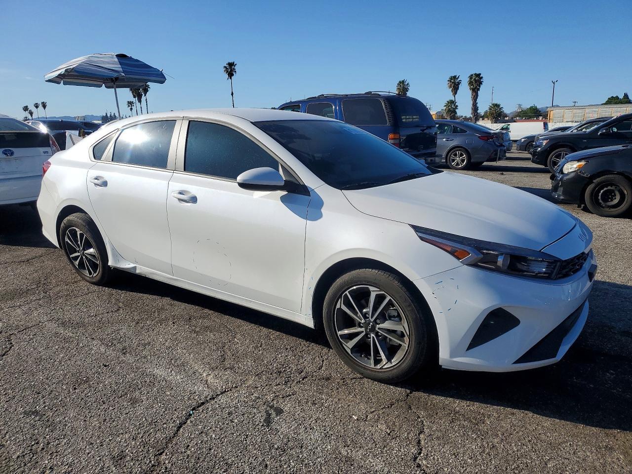 2024 KIA FORTE