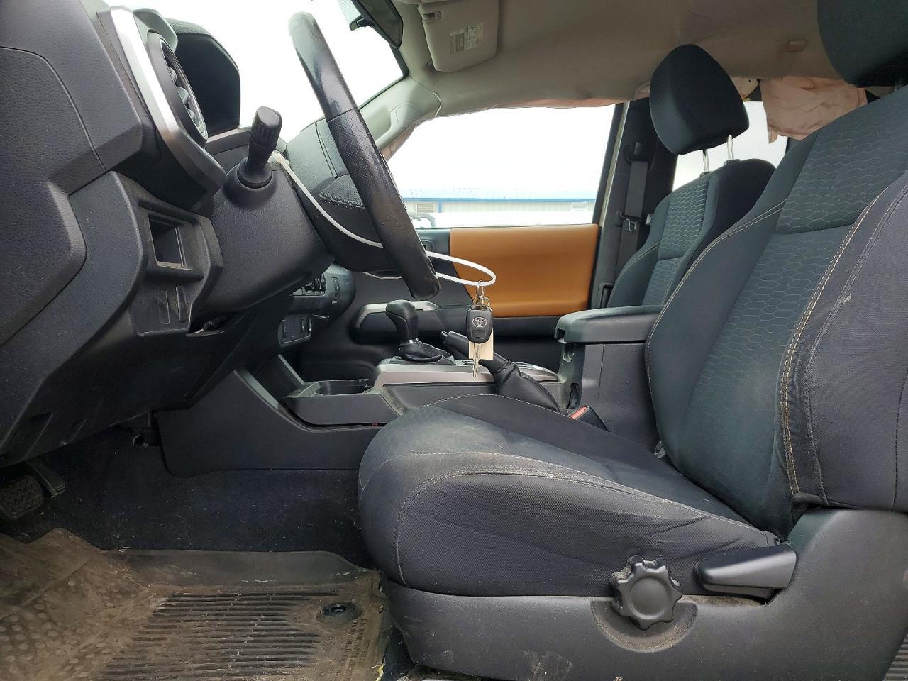 2016 TOYOTA TACOMA