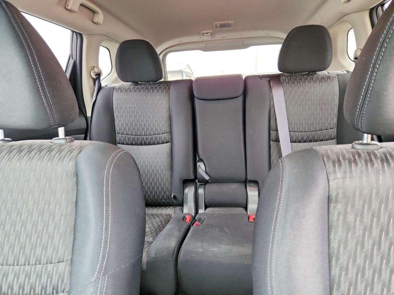 2017 NISSAN ROGUE