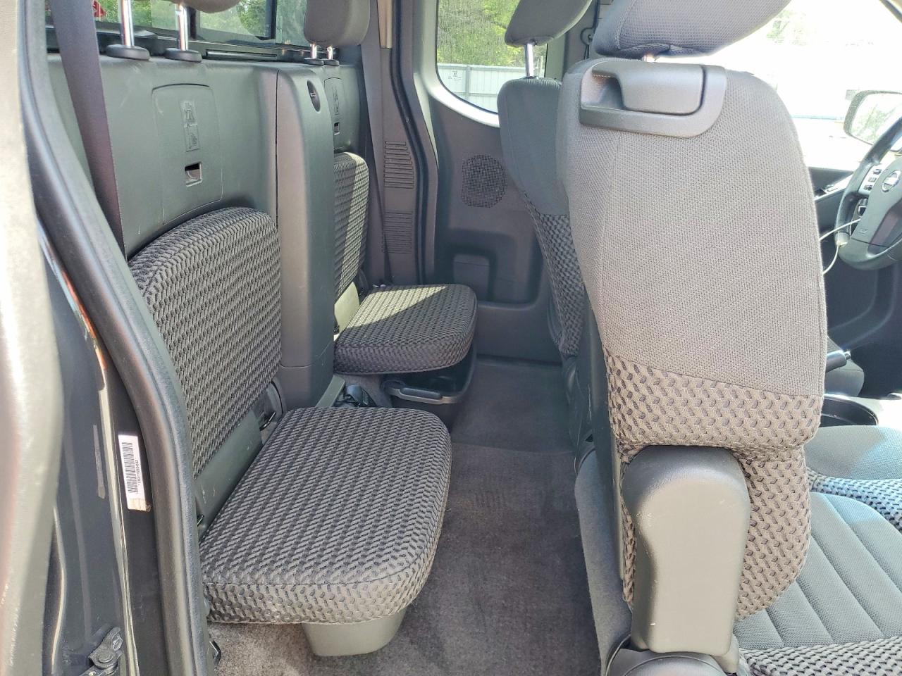 2014 NISSAN Frontier